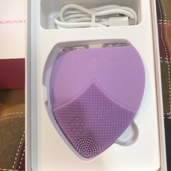 Born for Beauty Massage facial brush. New in Box - Picture 3 of 4
